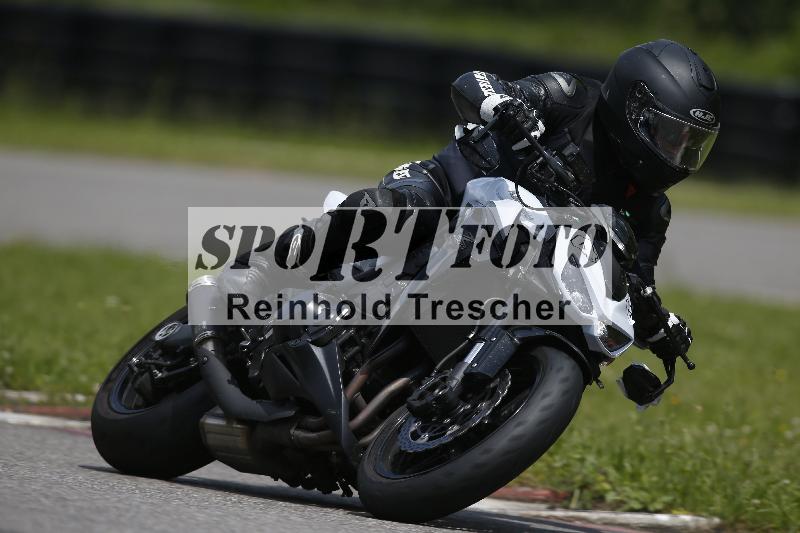 /Archiv-2024/29 12.06.2024 MOTO.CH Track Day ADR/Gruppe gelb/44